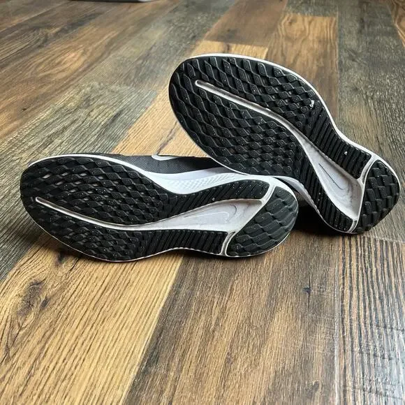 Nike Winflo 8 Black White Running Shoes Womens Size 8.5 DD9291-001 Lightweight - Picture 8 of 9